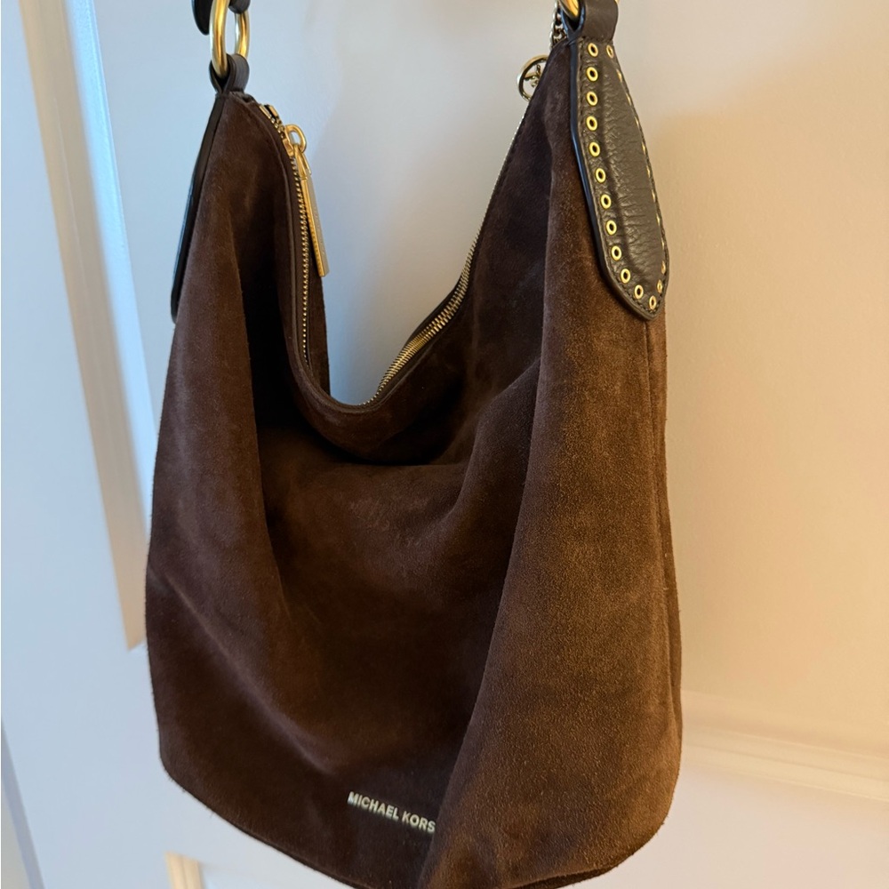 Michael Kors Brown Hobo Bag with Metallic Hardware “Brooklyn” 🎀 New with tags🎀